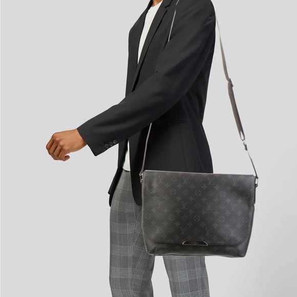 Monogram Messenger PM Explorer - Picture 3 of 4